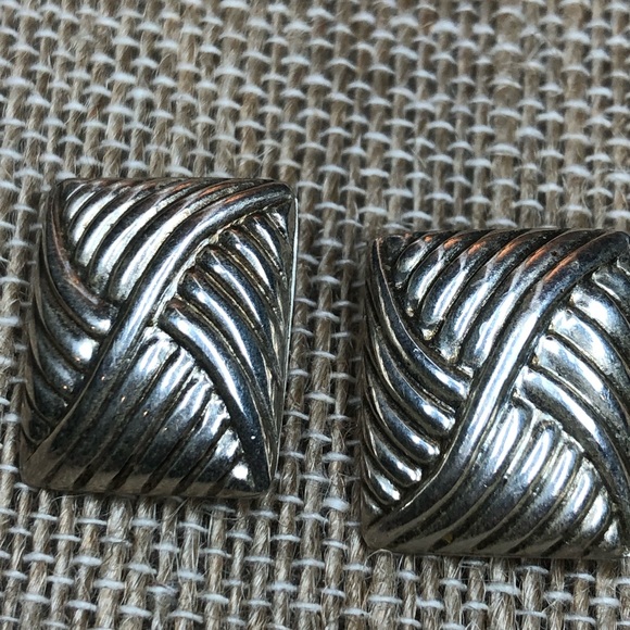 Sterling silver clip earrings - Picture 3 of 5